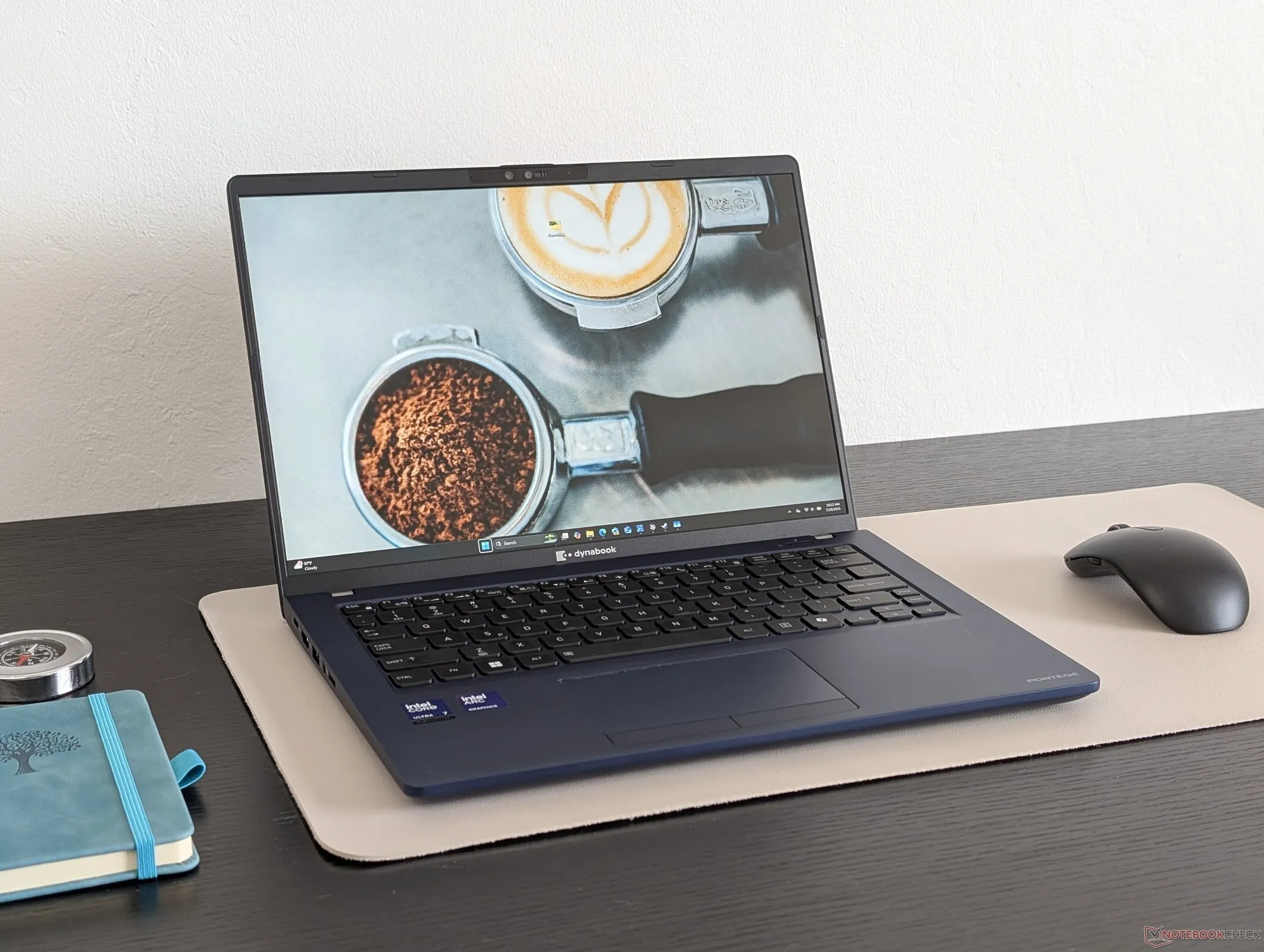 Model Dynabook Portege Z40L-N dengan prosesor Lunar Lake generasi sebelum Portege Z40L-P