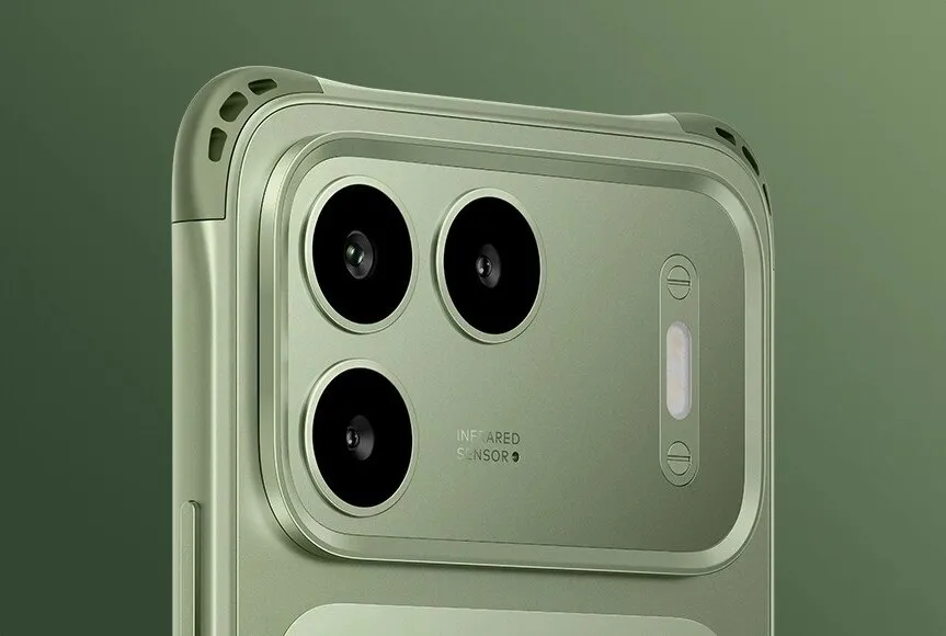 Modul kamera belakang 50MP itel Power 80 dengan dual LED flash