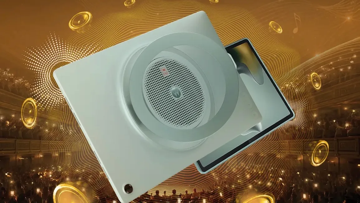 Tampak samping Moto Pad 70 Groove dengan bodi yang menampung sembilan speaker JBL