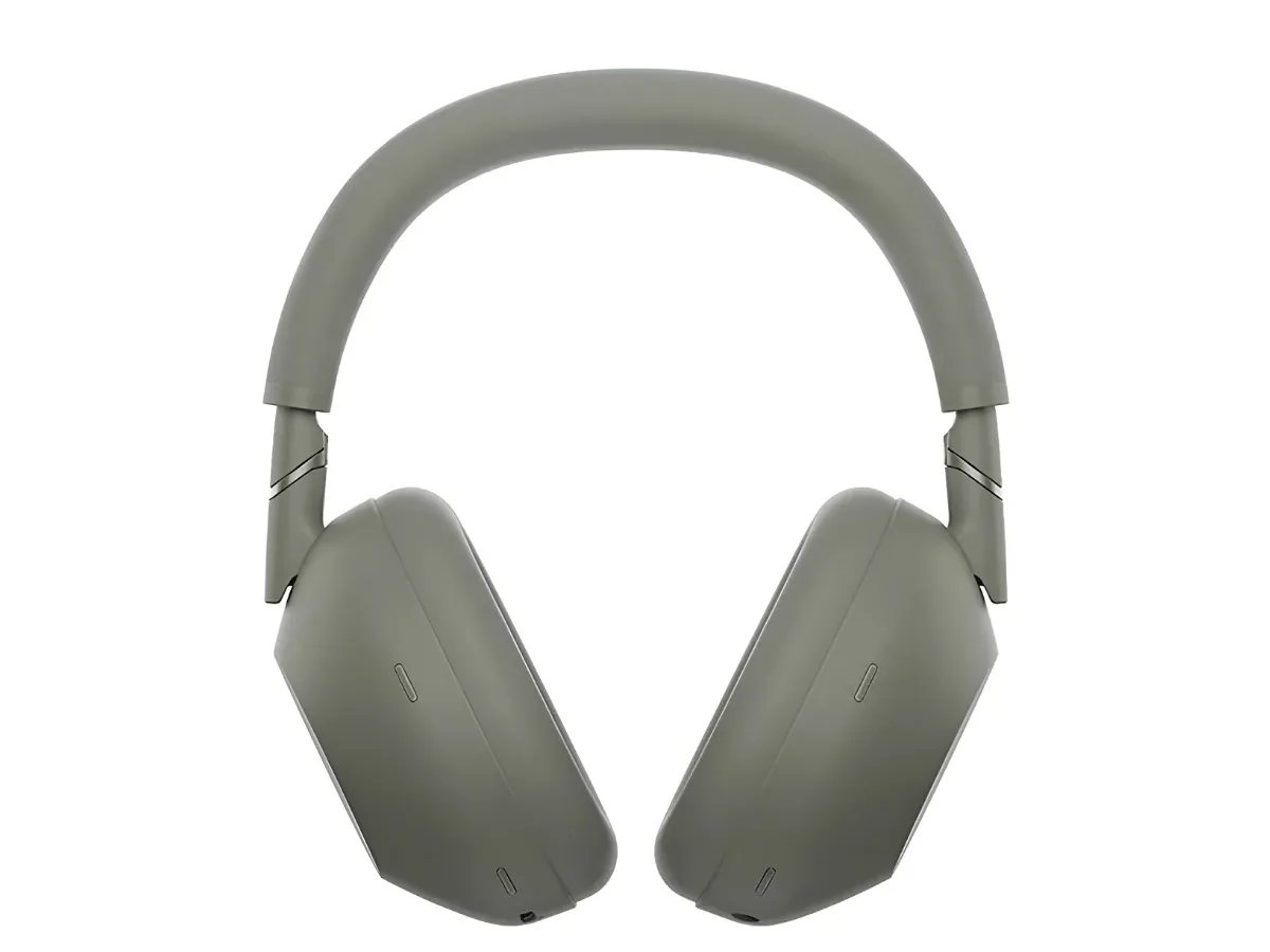 Tampak depan Sony WH-1000XM6 varian warna hijau dari katalog Falabella