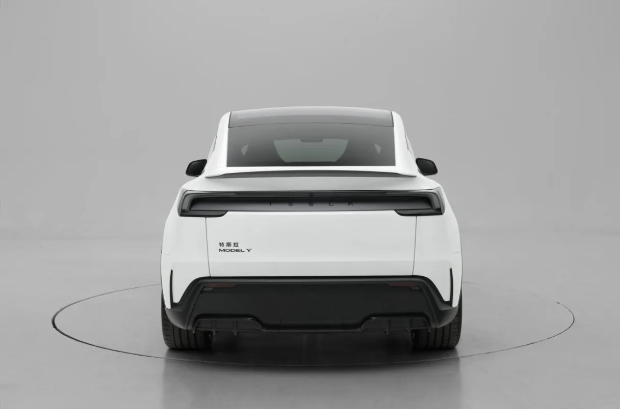 Tampak depan Tesla Model Y Performance 2027 dari dokumen MIIT